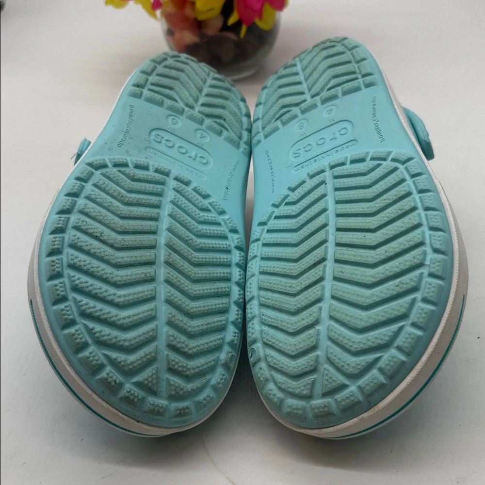 CROCS Kids Light Aqua Clog Sandals Size 6 CR9562A